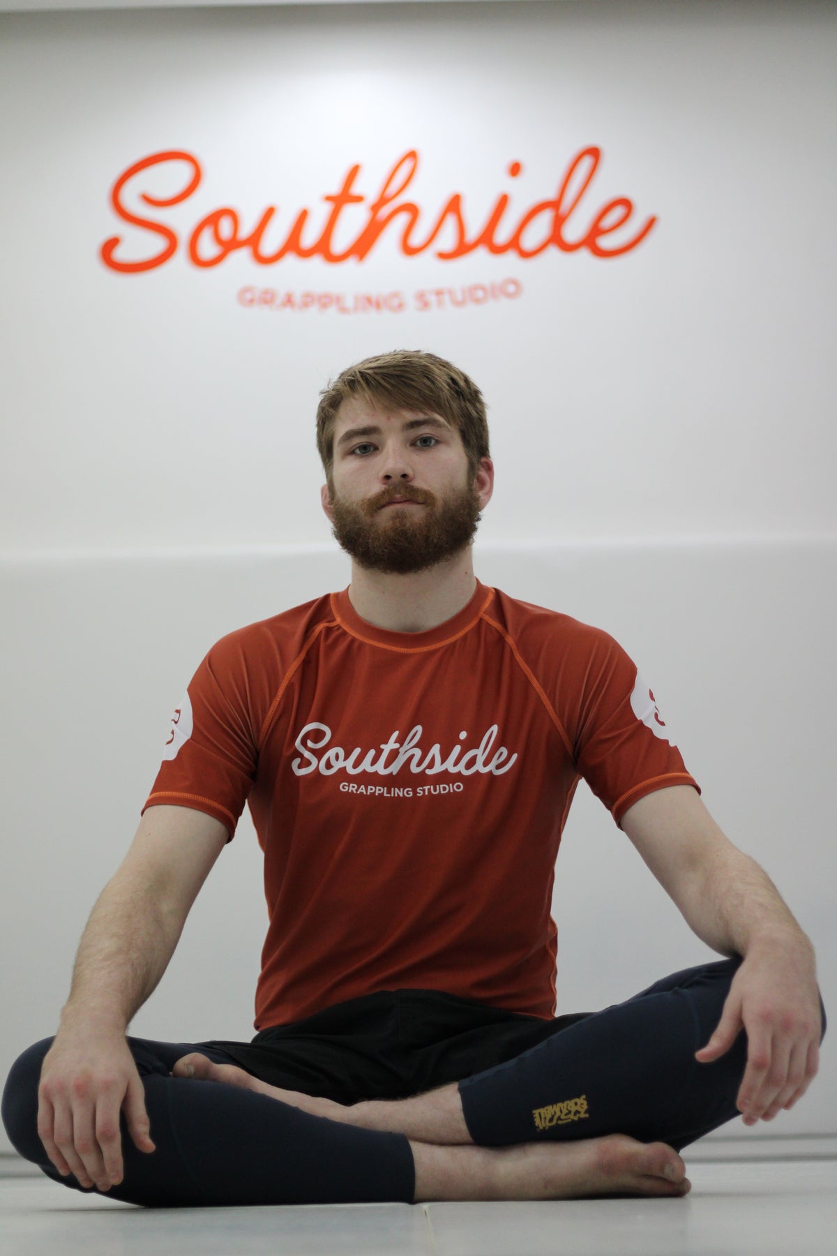 Academy Rashguard (Rust)